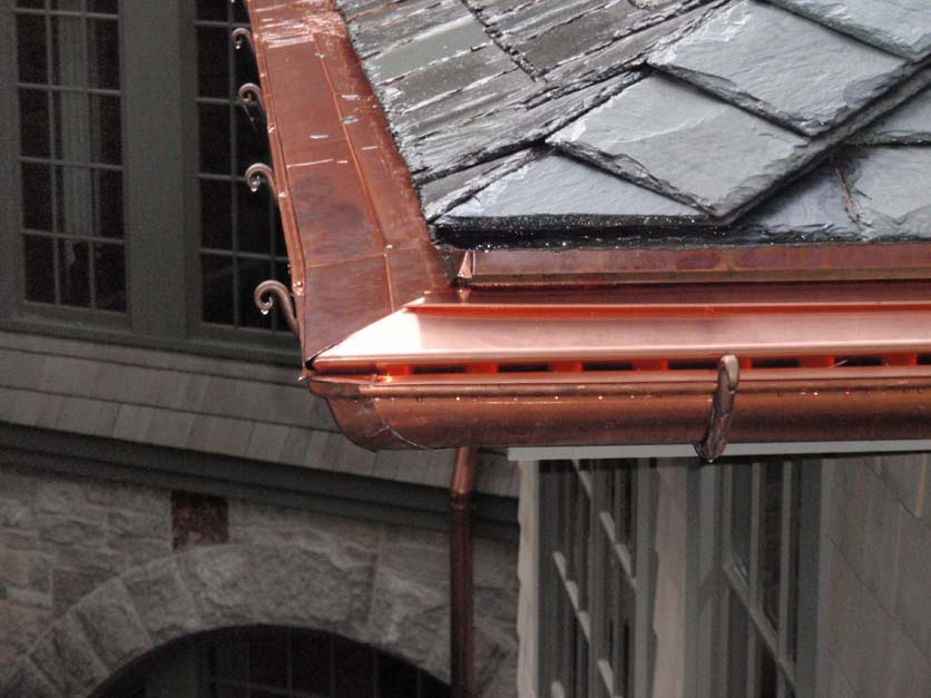 New London Seamless Gutters » Portfolio